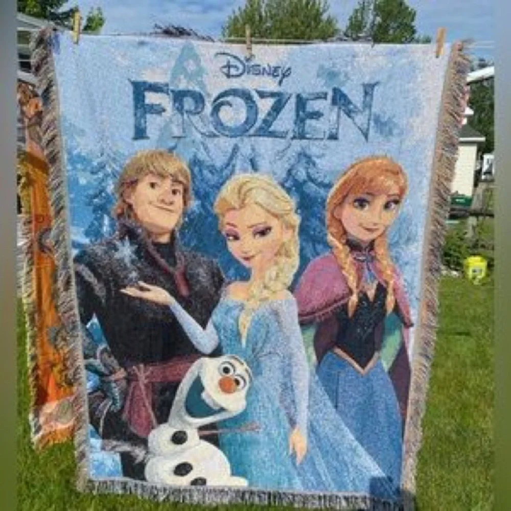 Disney Frozen Multicolor Character Throw Blanket - Blue, White, Black, Pink